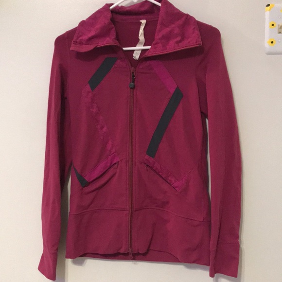 lululemon scuba jacket - Picture 2 of 5